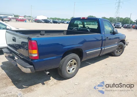 2002 Chevrolet Silverado 1500 z USA, uszkodzony, nr VIN 1GCEC14W82Z153564